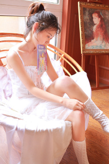 脱衣舞女
